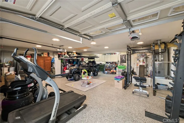 13520 Sea Gull Drive, Victorville, California 92395