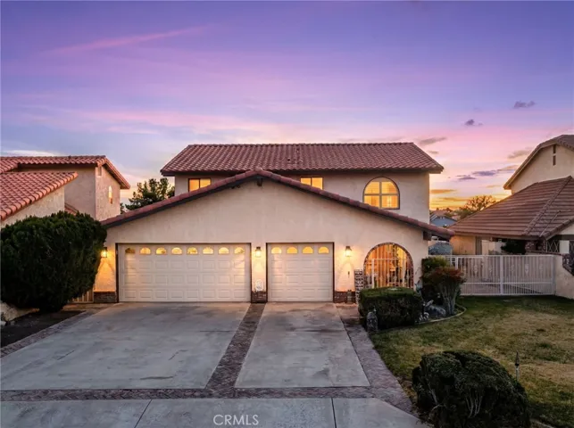 13520 Sea Gull Drive, Victorville, California 92395