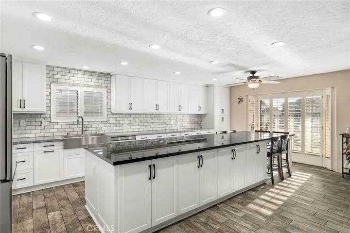 13520 Sea Gull Drive, Victorville, California 92395