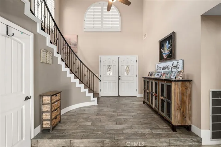 13520 Sea Gull Drive, Victorville, California 92395