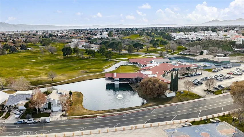 13520 Sea Gull Drive, Victorville, California 92395