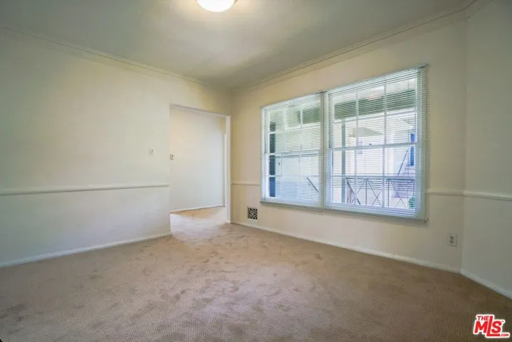8551 Holloway Drive, West Hollywood, California 90069