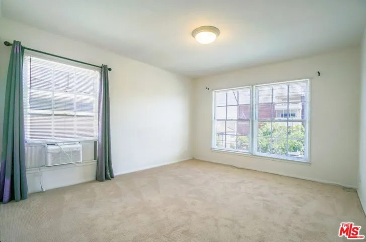 8551 Holloway Drive, West Hollywood, California 90069