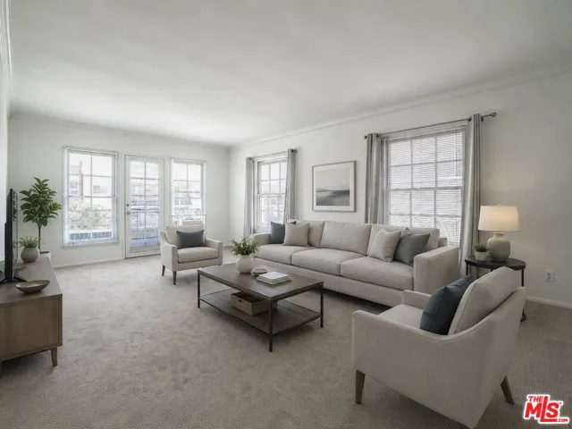 8551 Holloway Drive, West Hollywood, California 90069