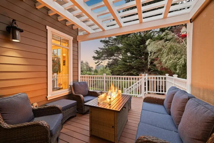 412 Lee Avenue, Half Moon Bay, California 94019