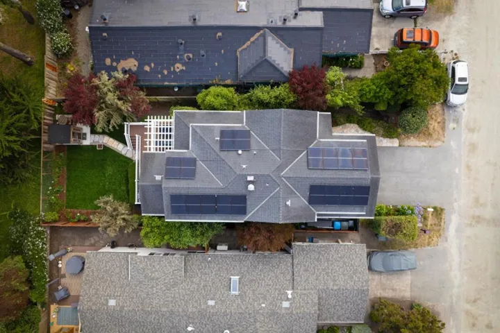 412 Lee Avenue, Half Moon Bay, California 94019