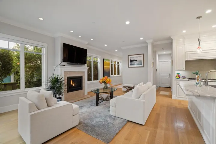 412 Lee Avenue, Half Moon Bay, California 94019