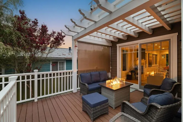 412 Lee Avenue, Half Moon Bay, California 94019