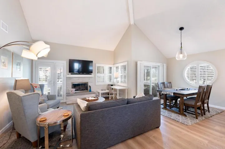4620 Villas Dr, Bonita, California 91902
