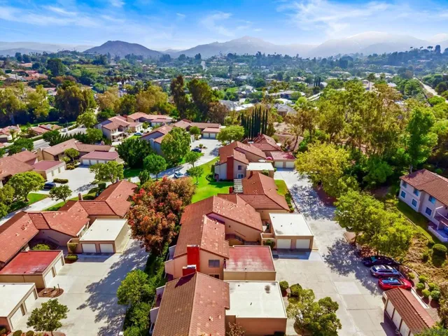 17461 Plaza Otonal, San Diego, California 92128