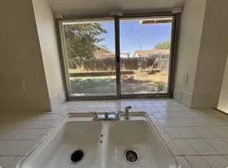 sink in kitchen