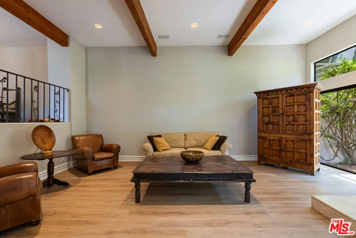 1541 Palisades Drive, Pacific Palisades, California 90272