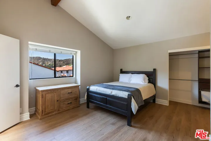 1541 Palisades Drive, Pacific Palisades, California 90272