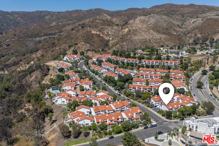 1541 Palisades Drive, Pacific Palisades, California 90272