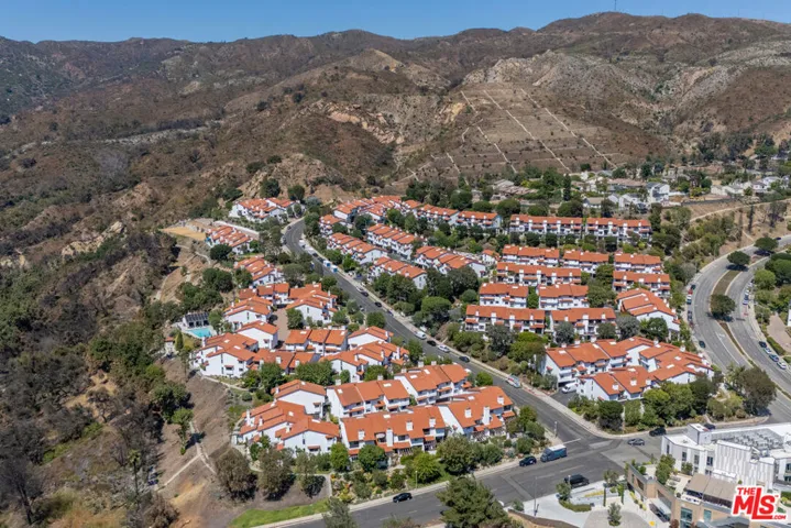 1541 Palisades Drive, Pacific Palisades, California 90272