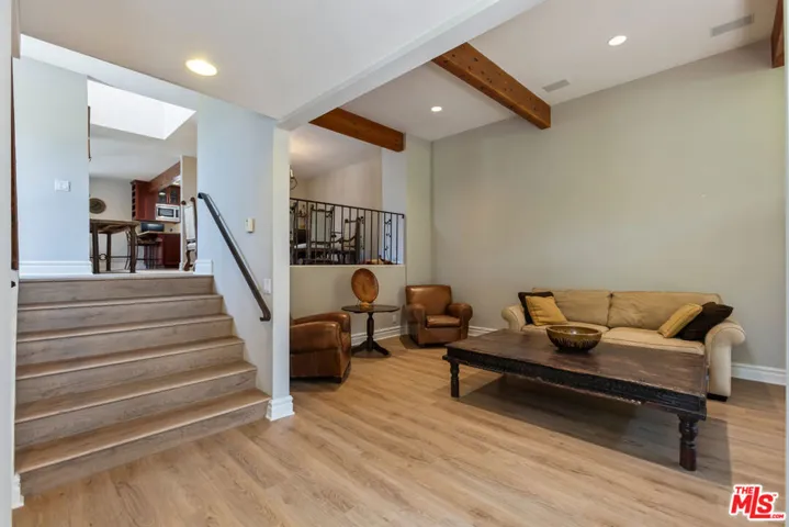 1541 Palisades Drive, Pacific Palisades, California 90272