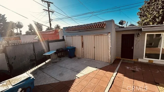 1221 W 59th, Los Angeles, California 90044