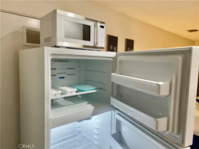 3112 W Avenue N B, Palmdale, California 93551