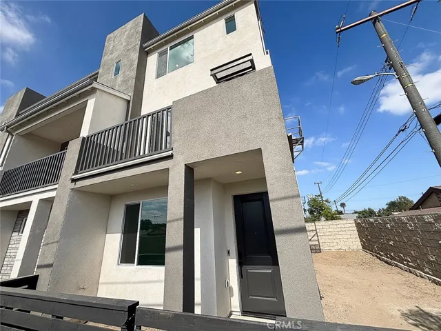 11706 Arkansas Street F, Artesia, California 90701