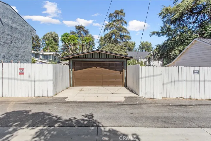 693 N Euclid Avenue, Upland, California 91786