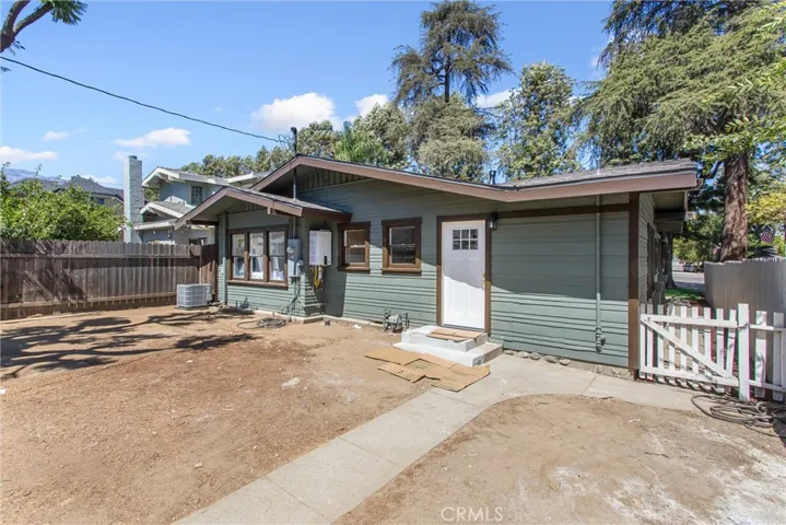693 N Euclid Avenue, Upland, California 91786