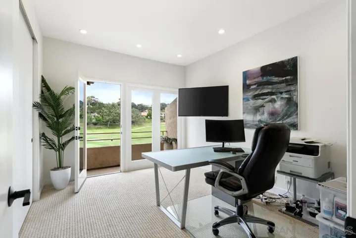 170 Las Banderas Drive, Solana Beach, California 92075