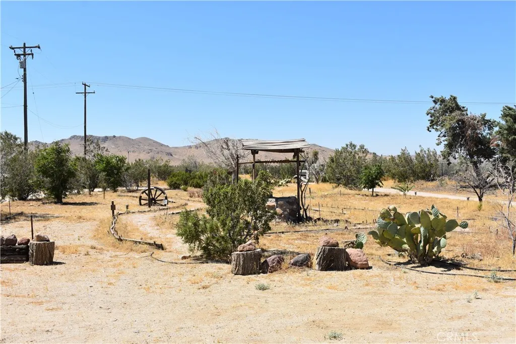 6293 Backus Road, Mojave, California 93501 — photo 4