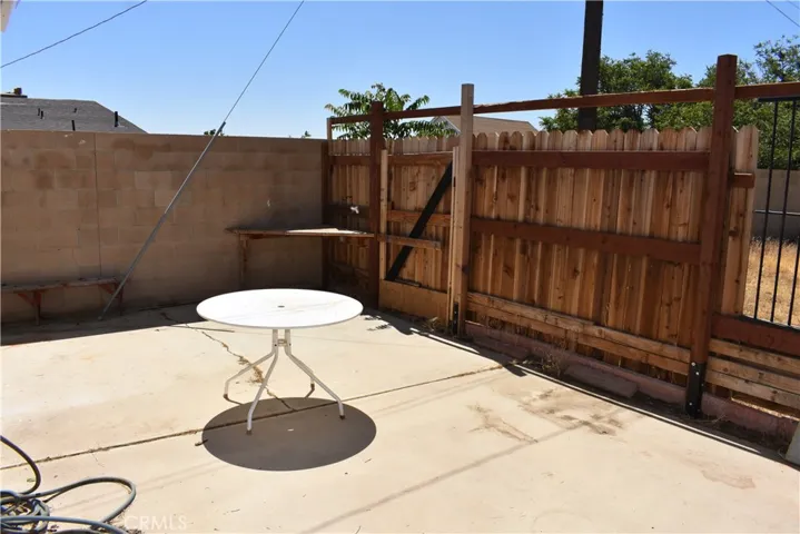 6293 Backus Road, Mojave, California 93501