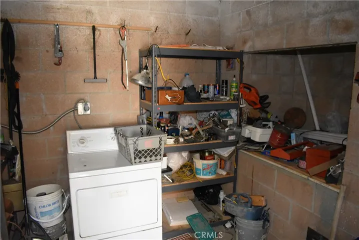 6293 Backus Road, Mojave, California 93501