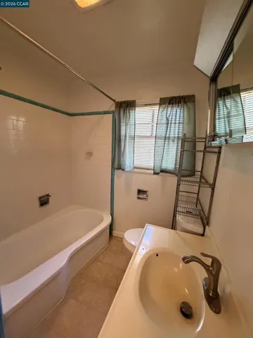Upper bath