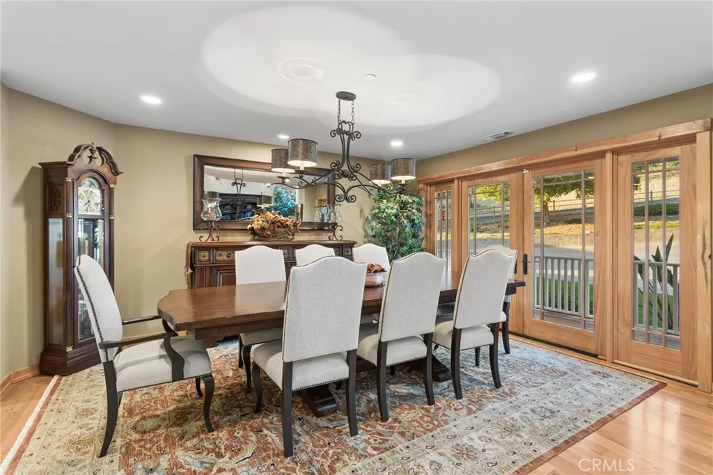 formal dinning area