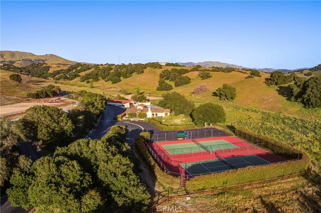 HOA Community Tennis Courts