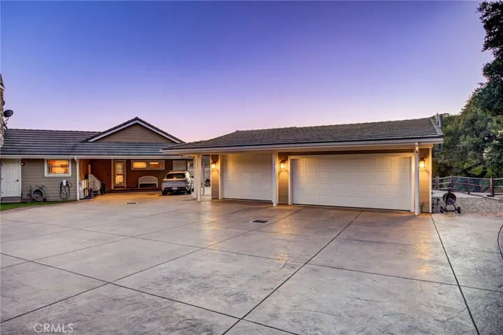 3 car garage