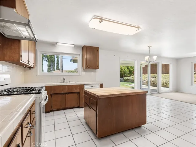 2973 Flanders, Riverside, California 92507