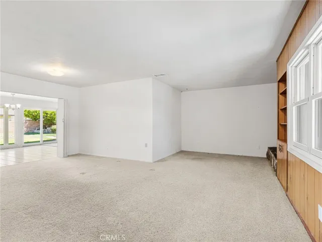 2973 Flanders, Riverside, California 92507