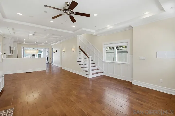 464 C, Coronado, California 92118