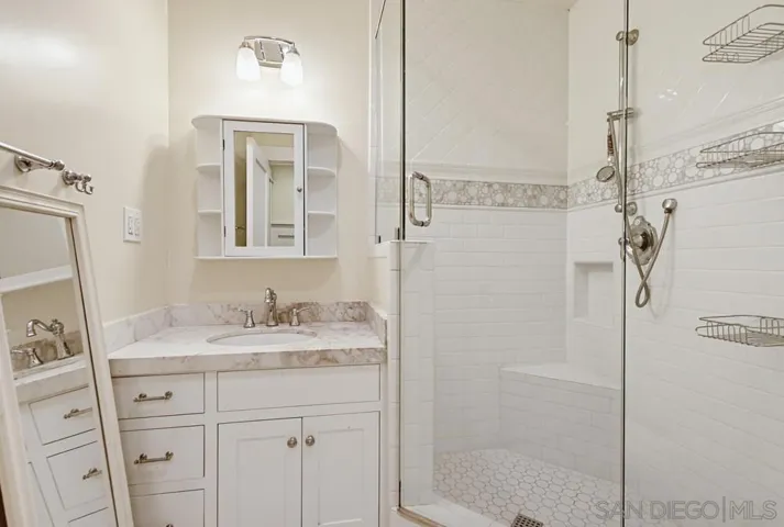 464 C, Coronado, California 92118