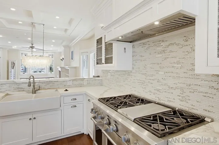 464 C, Coronado, California 92118
