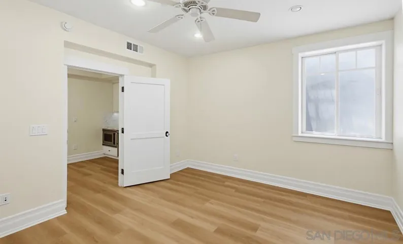 464 C, Coronado, California 92118