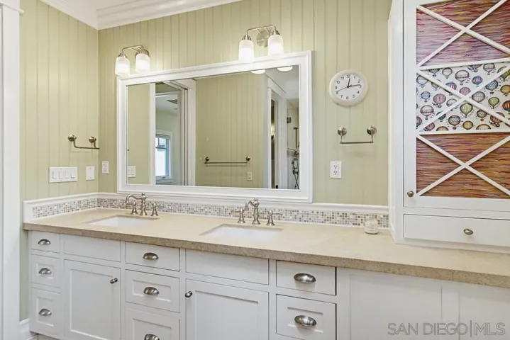 464 C, Coronado, California 92118