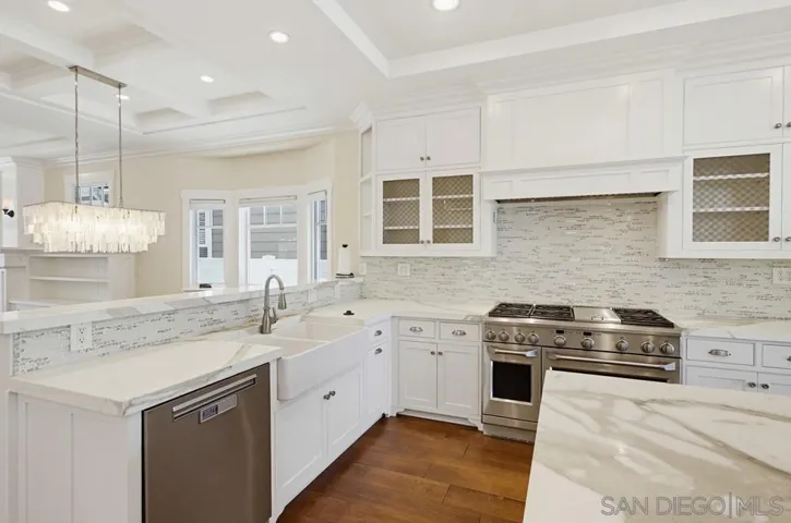 464 C, Coronado, California 92118
