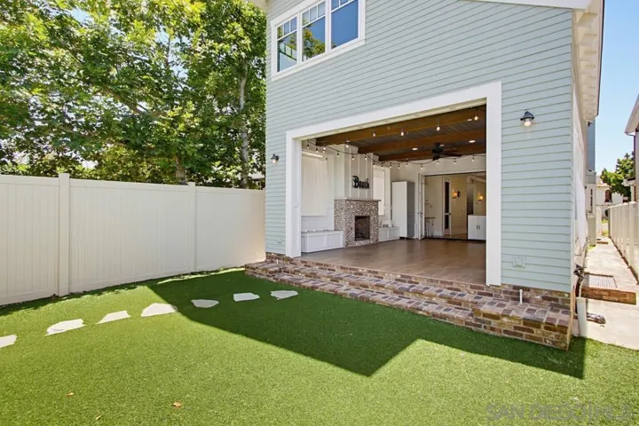 464 C, Coronado, California 92118