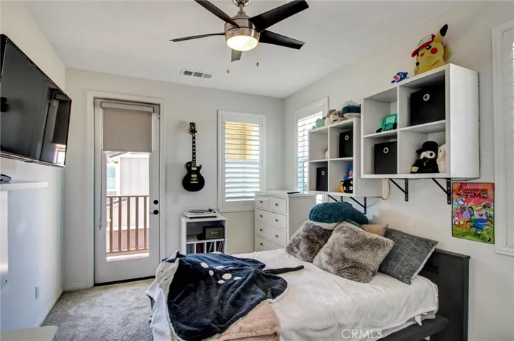 Bedroom 2 with balcony