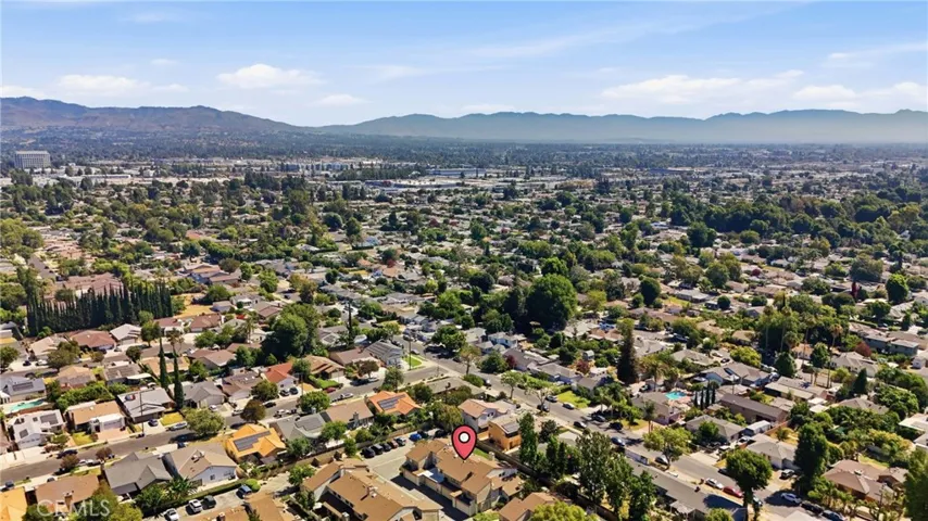 8340 Penfield Ave 35, Winnetka, California 91306