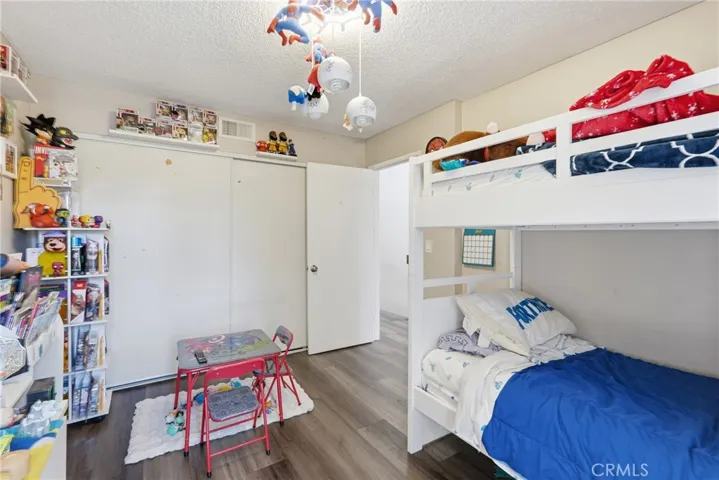 8340 Penfield Ave 35, Winnetka, California 91306