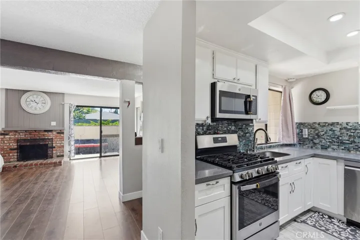 8340 Penfield Ave 35, Winnetka, California 91306