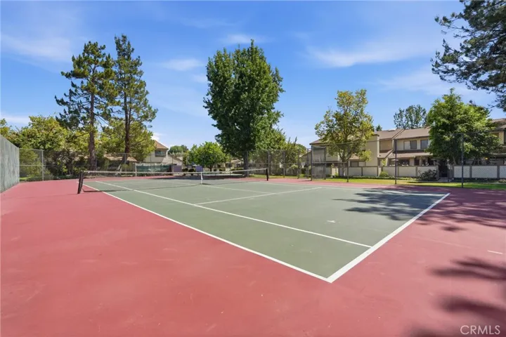 8340 Penfield Ave 35, Winnetka, California 91306