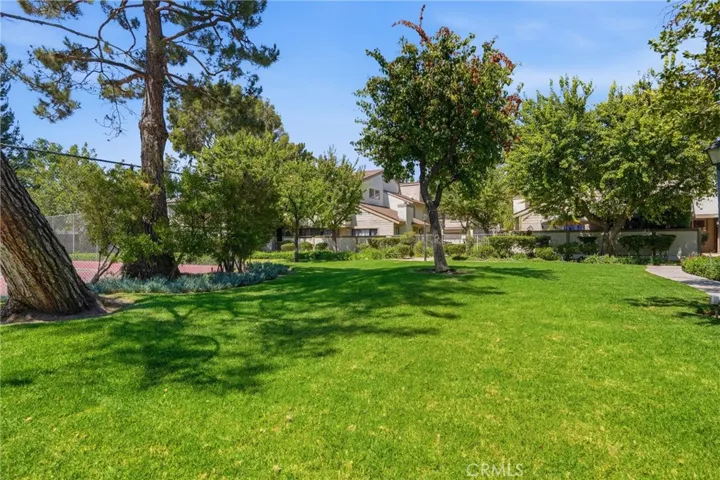 8340 Penfield Ave 35, Winnetka, California 91306