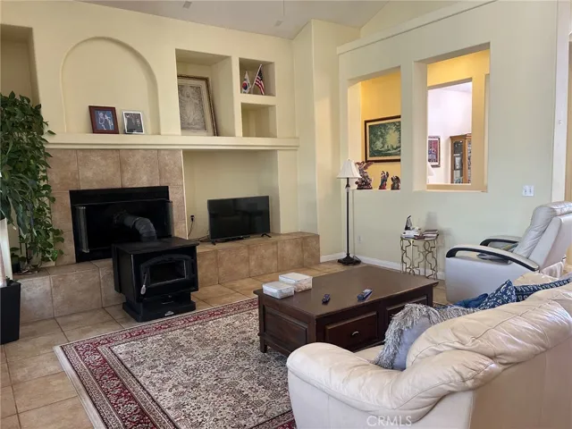 9408 La Cadena Avenue, Oak Hills, California 92344