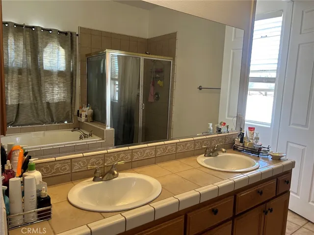 9408 La Cadena Avenue, Oak Hills, California 92344